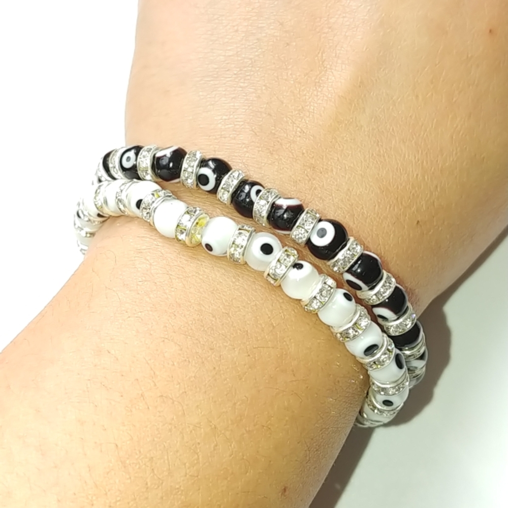 ✨BOGO FREE✨ 2 glass evil eye beads stretch bracelets